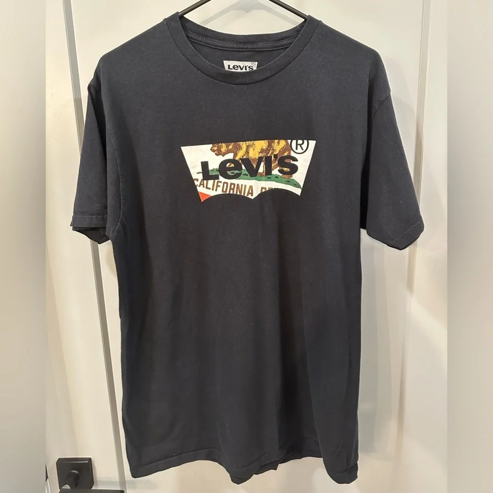 Levi’s Graphic Tee - California Bear - Size L - Picture 2 of 4